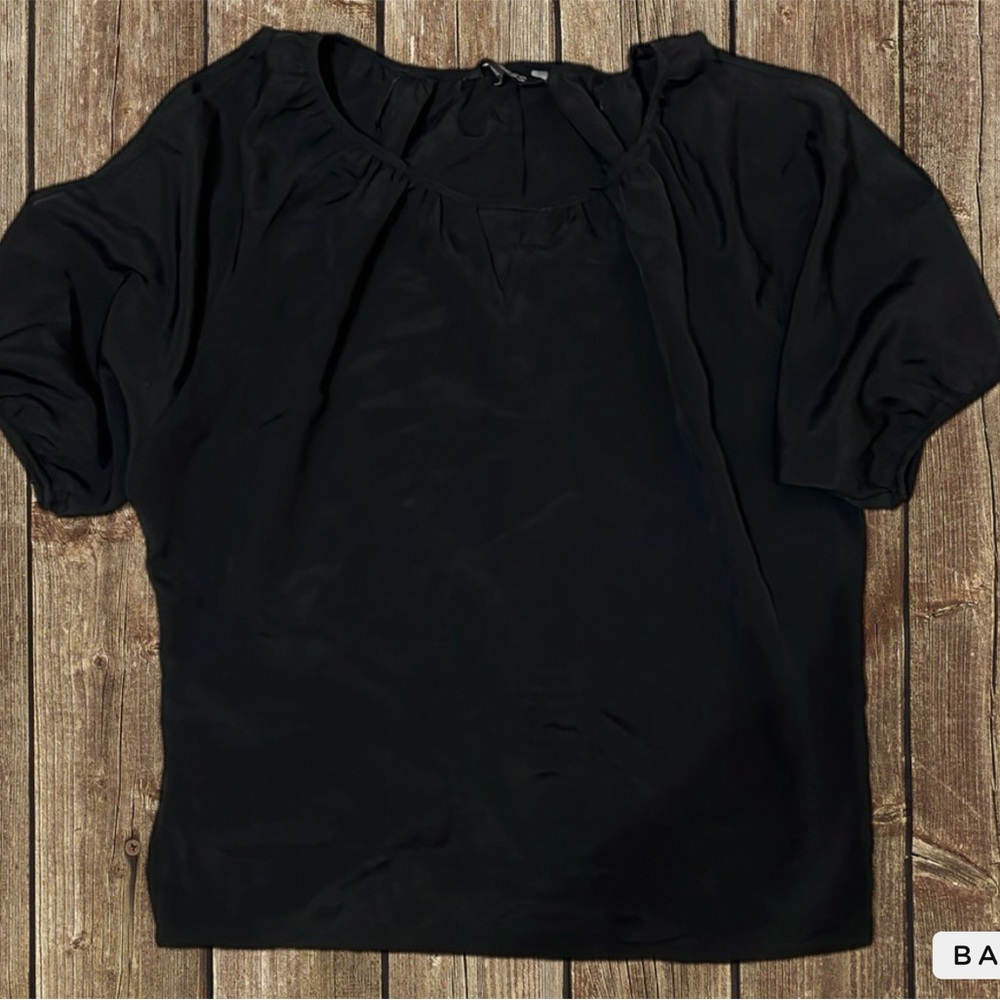 Express black cold shoulder short sleeve blouse Size XS
